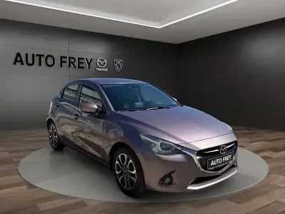 Gebraucht Mazda 2 Sports-Line 105 PS (77 kW) 2016 Rot Kleinwagen