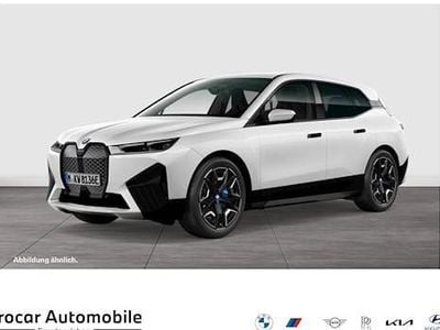 Usata BMW iX Sport Line 239 kW (326 CV) 2024 Bianco SUV