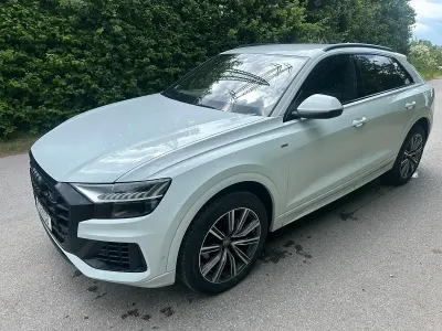 Gebraucht Audi Q8 Comfort 286 PS (210 kW) 2020 Weiß SUV