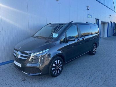 Usata Mercedes V220 163 CV (119 kW) 2022 Grigio Monovolume