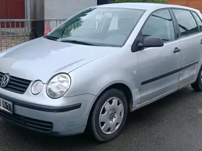 Gebraucht VW Polo 55 PS (40 kW) 2004 Silber Kleinwagen