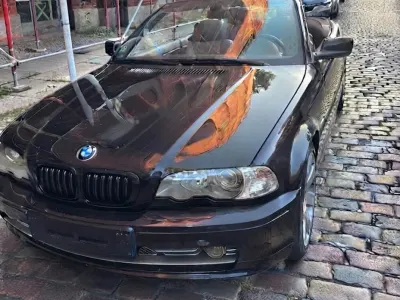 Gebraucht BMW 330 Cabriolet 231 PS (169 kW) 2001 Schwarz Cabrio