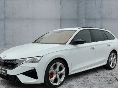 Gebraucht Skoda Octavia RS 265 PS (194 kW) 2025 Weiß Kombi