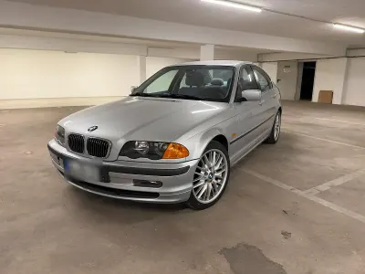 Gebraucht BMW 328 193 PS (141 kW) 1998 Silber Limousine