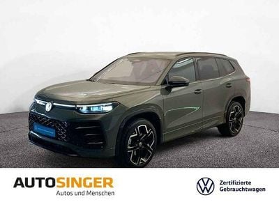 Second-hand VW Tayron R-line 265 CP (194 kW) 2025 Verde SUV