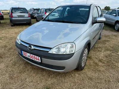 Gebraucht Opel Corsa 75 PS (55 kW) 2002 Silber Kleinwagen