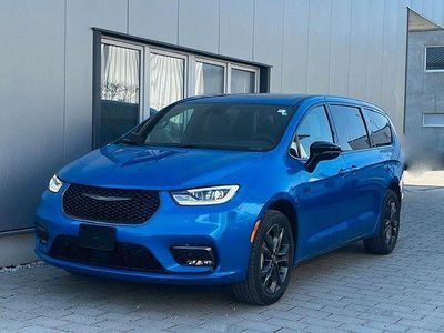 Neu Chrysler Pacifica 286 PS (210 kW) 2026 Blau Van / Kleinbus