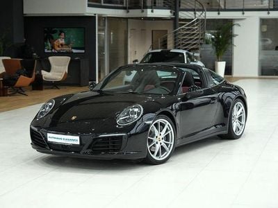 Tiefschwarzmetallic Gebraucht 2018 Porsche 911 Targa 4 Chrono Cabrio | 116.980 € (Guter Preis)