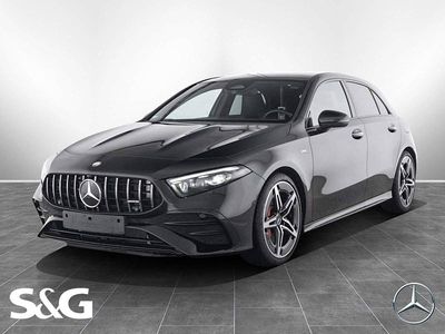 Metalliclack kosmosschwarz Gebraucht 2025 Mercedes A35 AMG AMG Limousine | 50.577 € (Etwas zu teuer)