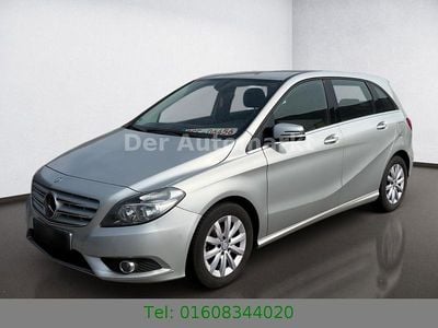 Usata Mercedes B180 122 CV (89 kW) 2013 Argento Monovolume