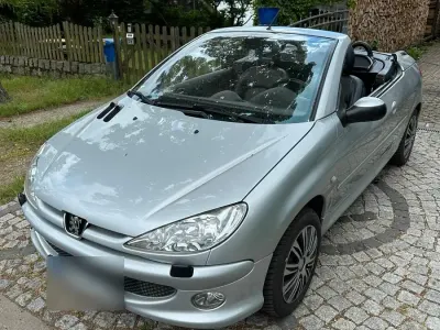 Gebraucht Peugeot 206 CC 134 PS (98 kW) 2003 Grau Cabrio