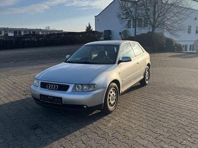 Gebraucht Audi A3 Attraction 102 PS (75 kW) 2002 Silber Kleinwagen
