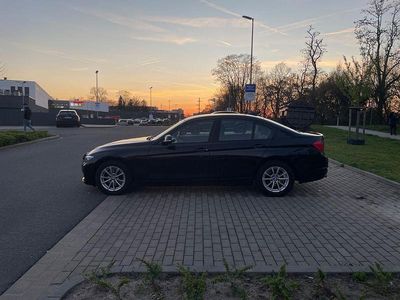 Gebraucht BMW 320 Sport Line 184 PS (135 kW) 2013 Schwarz Limousine