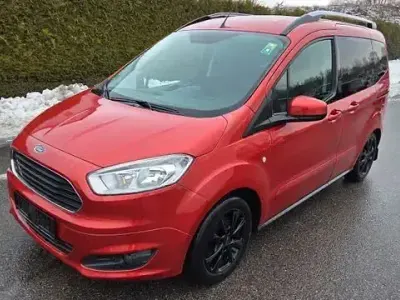 Brugt Ford Tourneo Courier Titanium 140 HK (102 kW) 2016 Rød MPV