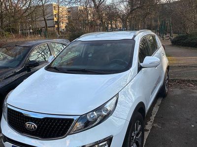 Weiß Gebraucht 2015 Kia Sportage Vision SUV | 11.250 € (Fairer Preis)