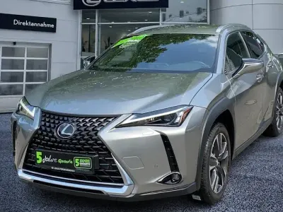 Gebraucht Lexus UX 250h 184 PS (135 kW) 2023 Weiß SUV