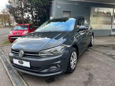 Gebraucht VW Polo Comfortline 95 PS (69 kW) 2019 Uranograu Kleinwagen