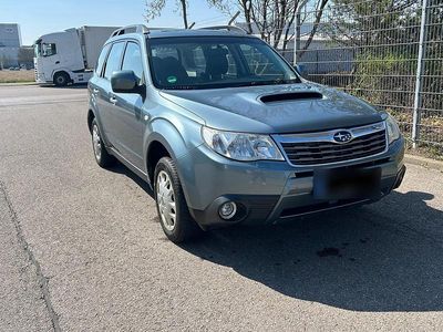 Begagnad Subaru Forester 147 HK (108 kW) 2010 Silver SUV