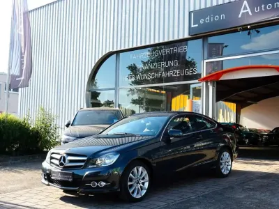 Gebraucht Mercedes C200 184 PS (135 kW) 2012 Schwarz Coupé