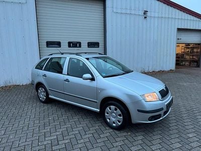 Silber Gebraucht 2006 Skoda Fabia Kombi | 2.990 € (Teuer)