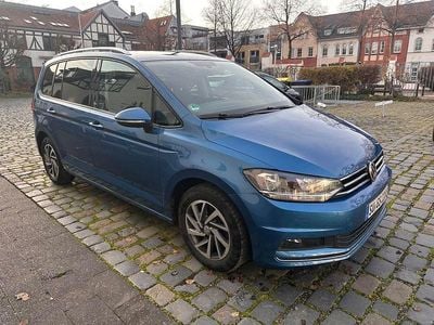 Blau Gebraucht 2018 VW Touran Sound Van / Kleinbus | 13.999 € (Guter Preis)