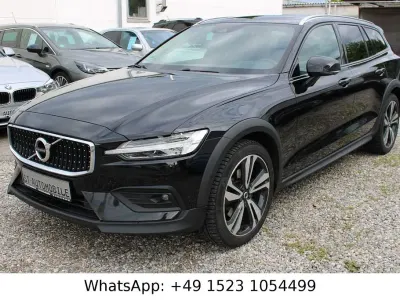 Gebraucht Volvo V60 CC Pro 190 PS (139 kW) 2020 Schwarz Kombi
