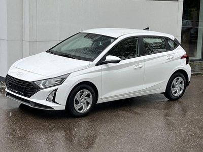Weiß Gebraucht 2024 Hyundai i20 Limousine | 19.490 € (Etwas zu teuer)