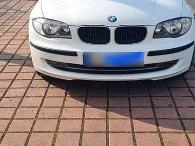 Gebraucht BMW 116 122 PS (89 kW) 2010 Grau Kleinwagen
