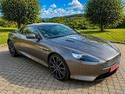 Second-hand Aston Martin DB9 547 CP (402 kW) 2016 Argintiu Coupe