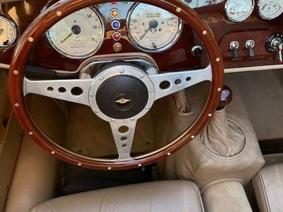 Gebraucht Morgan Plus 8 193 PS (141 kW) 1985 Rot Cabrio