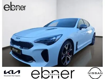 Gebraucht Kia Stinger GT 366 PS (269 kW) 2023 Weiß Kleinwagen