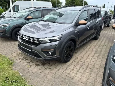 Neu Dacia Jogger Extreme 101 PS (74 kW) 2025 Grau Van / Kleinbus