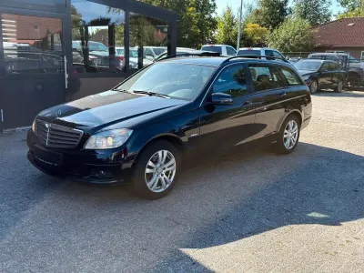 Gebraucht Mercedes C200 136 PS (100 kW) 2010 Schwarz Kombi