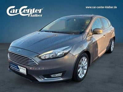 Używany Ford Focus Titanium 101 KM (74 kW) 2015 Brązowy Sedan/Limuzyna
