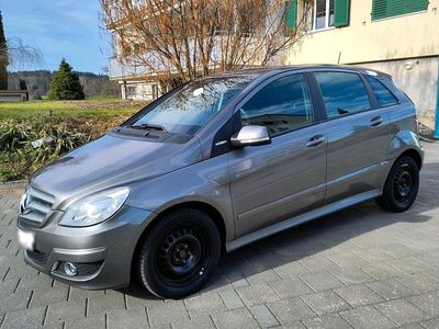 Second-hand Mercedes B170 116 CP (85 kW) 2009 Gri Monovolum