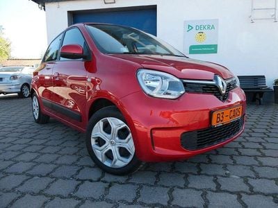 Usata Renault Twingo LIMITED 65 CV (47 kW) 2021 Rosso Utilitaria