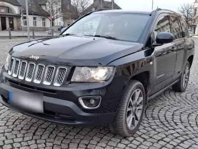 Gebraucht Jeep Compass Limited 163 PS (119 kW) 2013 Schwarz SUV
