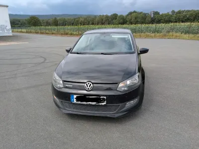 Gebraucht VW Polo 75 PS (55 kW) 2013 Schwarz Kleinwagen