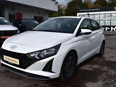 Neu Hyundai i20 79 PS (58 kW) 2025 Weiß Limousine