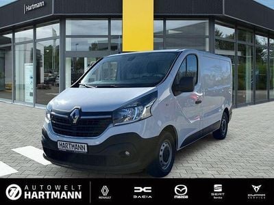 Gebraucht Renault Trafic Komfort 145 PS (106 kW) 2021 Arktis weiß (weiß) Van / Kleinbus