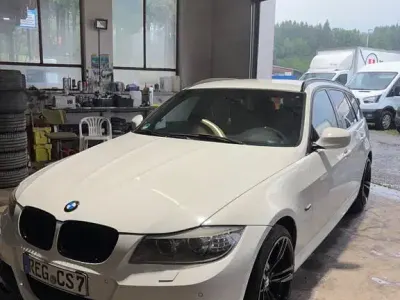 Gebraucht BMW 320 M Sport 184 PS (135 kW) 2012 Weiß Kombi