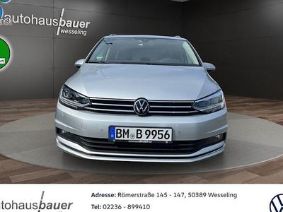 Silber Gebraucht 2024 VW Touran Move Van / Kleinbus | 37.980 € (Etwas zu teuer)
