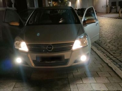 gebraucht Opel Astra Sedan 1.6