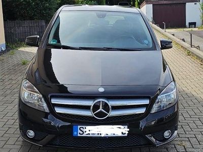 Mercedes B200