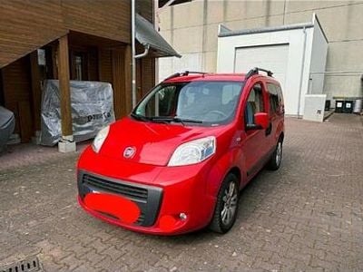 Gebraucht Fiat Qubo Trekking 95 PS (69 kW) 2015 Rot Van / Kleinbus