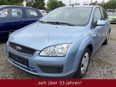 Blau Gebraucht 2006 Ford Focus Fun X Limousine | 2.990 € (Etwas zu teuer)