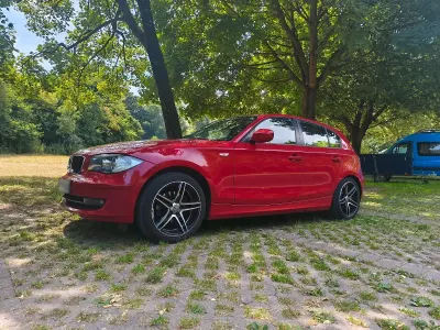 Gebraucht BMW 116 122 PS (89 kW) 2010 Rot Kleinwagen
