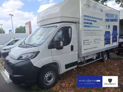 Gebraucht Peugeot Boxer 140 PS (102 kW) 2025 Weiß Van