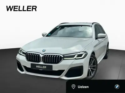 Gebraucht BMW 530 M Sport 286 PS (210 kW) 2023 Alpinweiss iii (weiß) Kombi