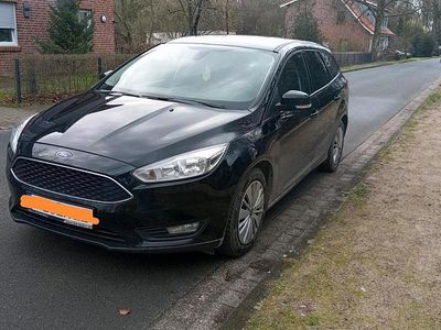 Schwarz Gebraucht 2017 Ford Focus Kombi | 6.900 € (Fairer Preis)